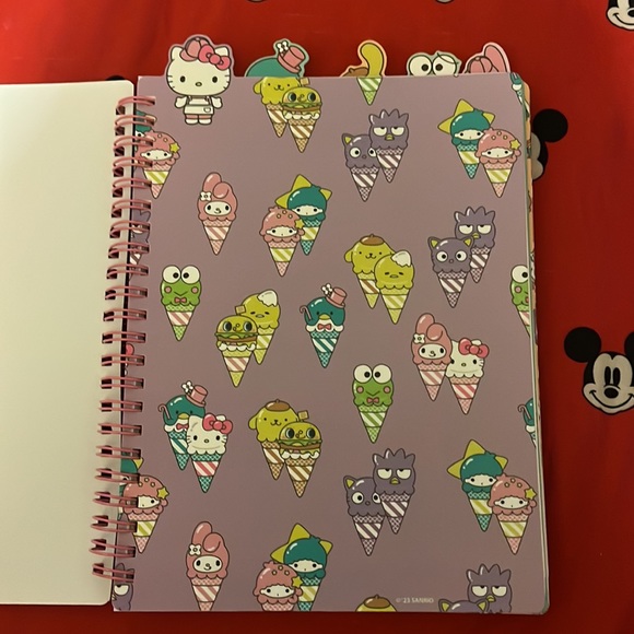 Hello Kitty Journal 📖✍️🏼 - Picture 2 of 7